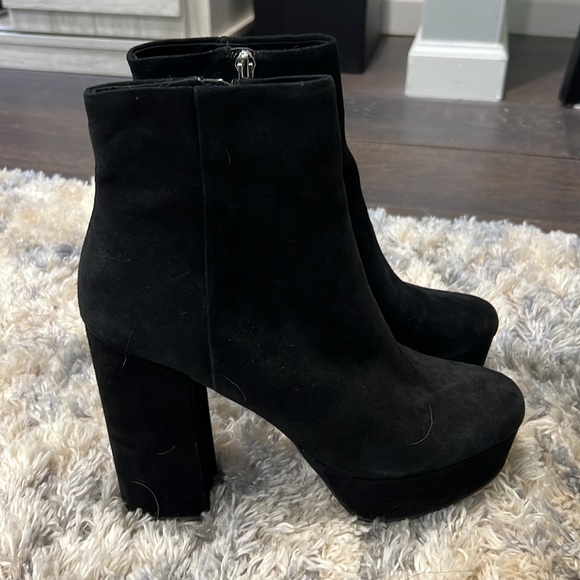 Black Steve Madden booties - Picture 4 of 6